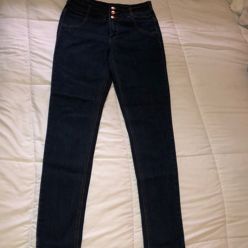 Lolo jeans